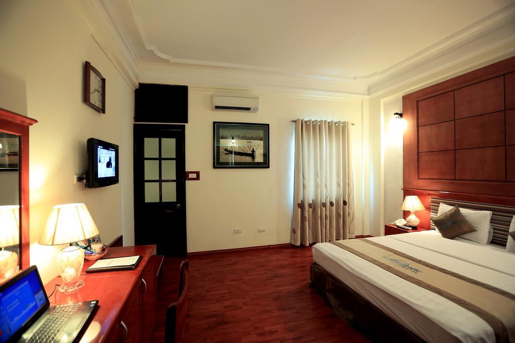 Bro & Sis Hotel Hanoi Room photo
