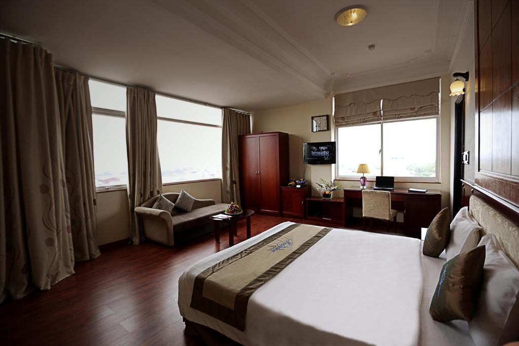 Bro & Sis Hotel Hanoi Exterior photo